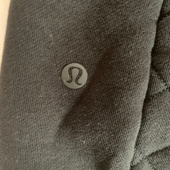 Forever warm pullover black lululemon size 2 new - Picture 4 of 5